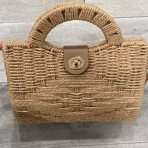 Elegant Tan Woven Handbag